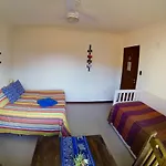 Minha Casa De Geriba Guest House